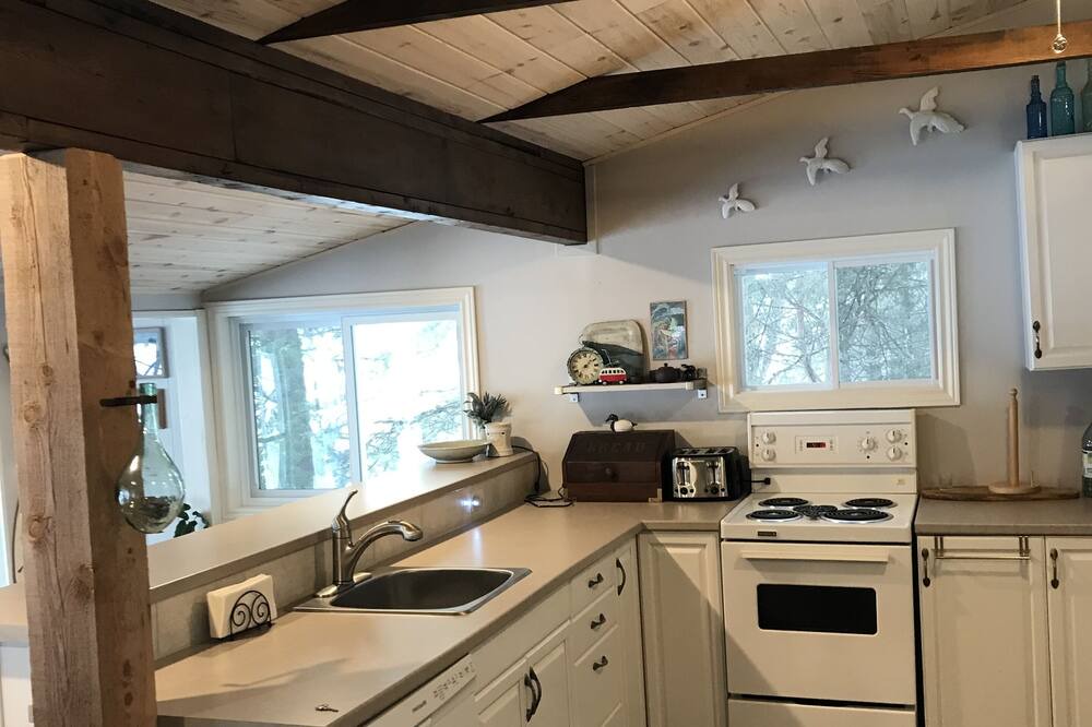 Photo of Kitchen in Frontenac