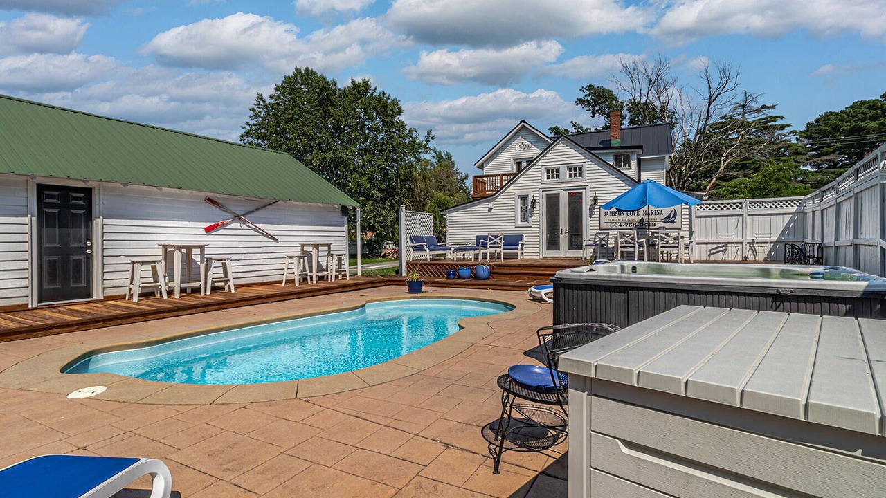 Photo of Outdoor in Urbanna