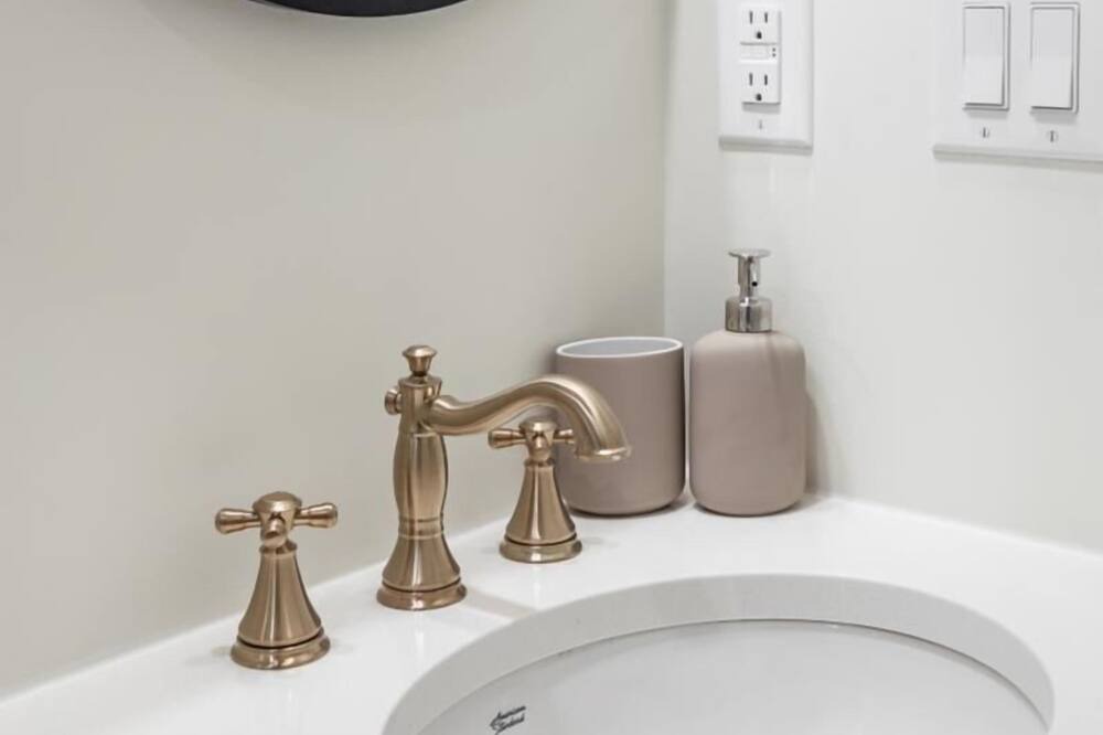 Photo of Bathroom in Smiths Falls