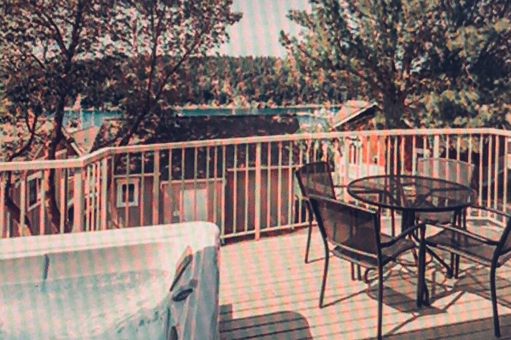 Photo of Patio Balcony in Deer Harbor