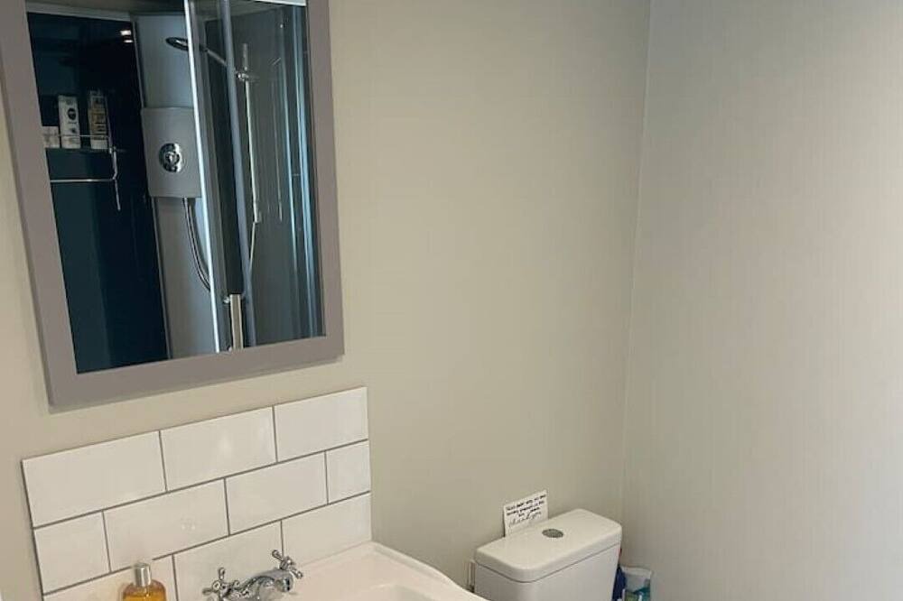 Photo of Others in Shoscombe