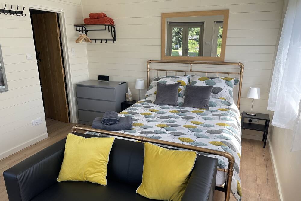 Photo of Bedroom in Shoscombe