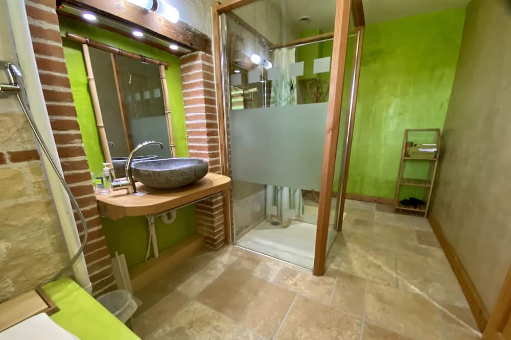 Photo of Bathroom in Meauzac