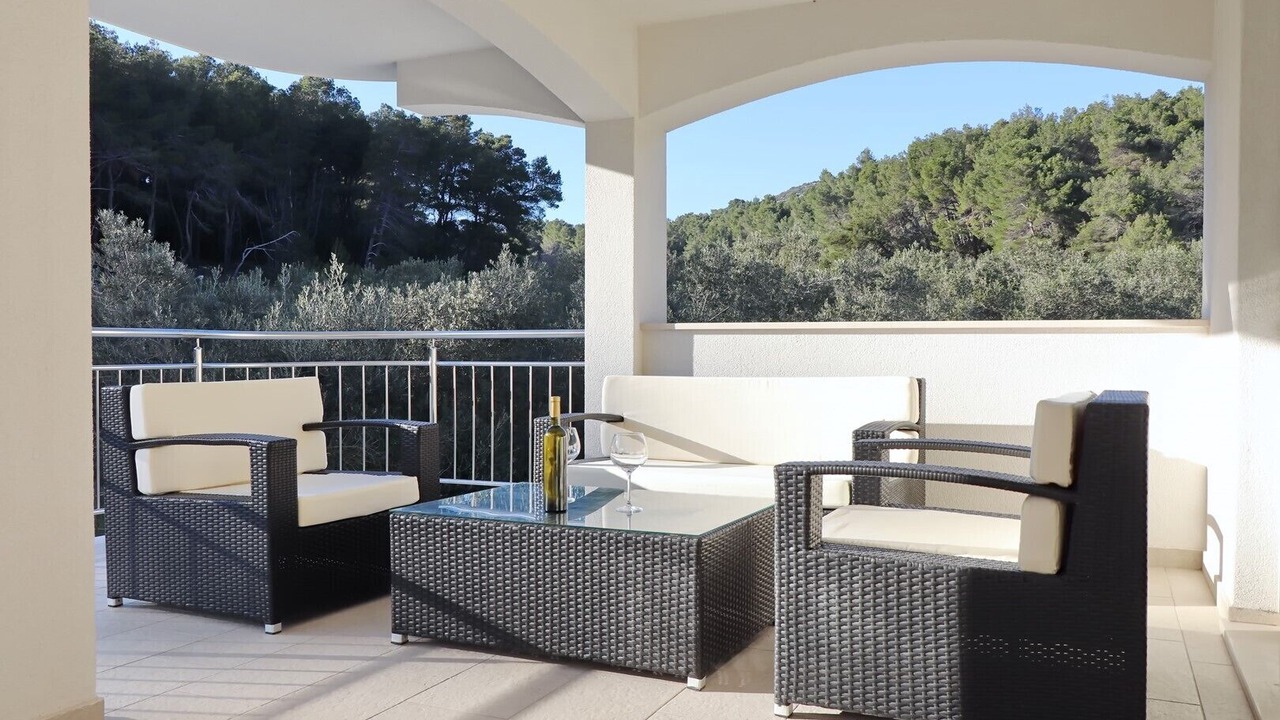 Photo of Patio Balcony in Potirna