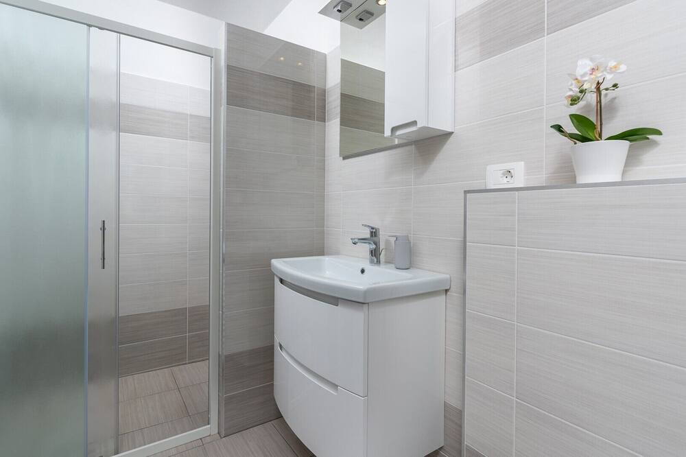 Photo of Bathroom in Radini