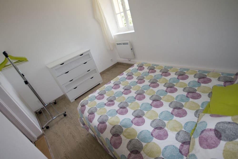 Photo of Bedroom in Noaillan