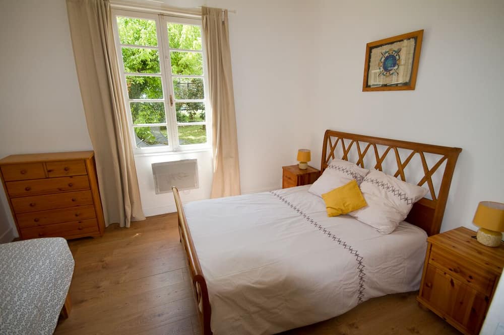 Photo of Bedroom in Noaillan