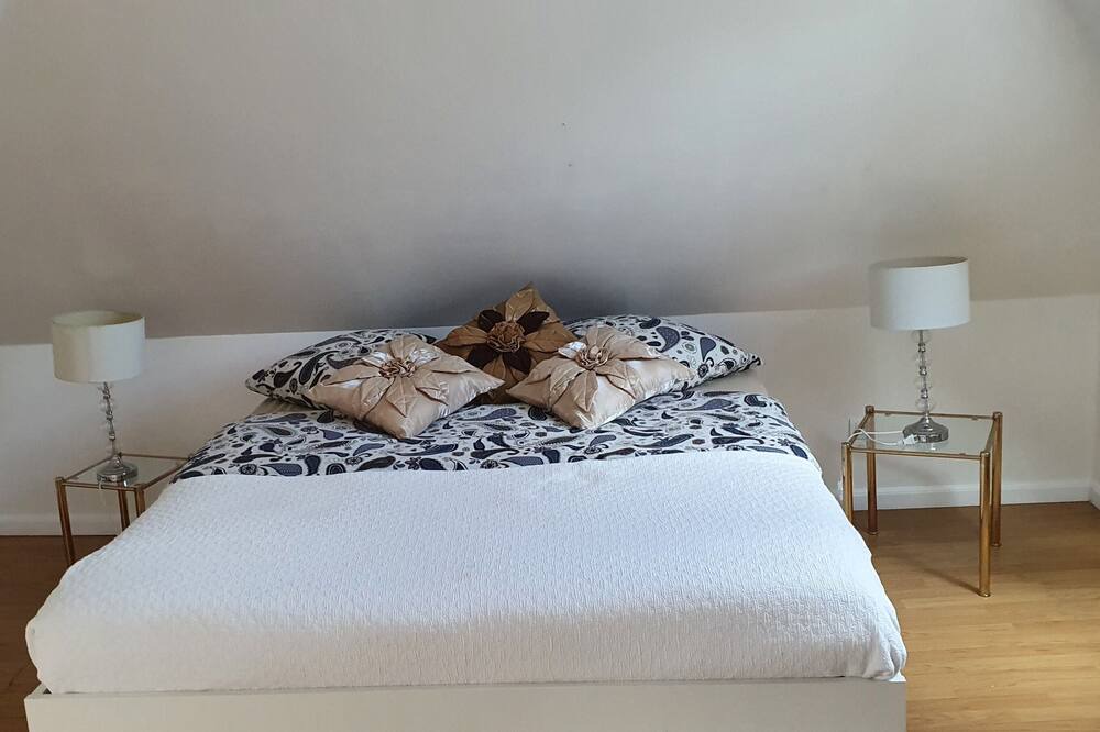 Photo of Bedroom in Charleville-Mezieres