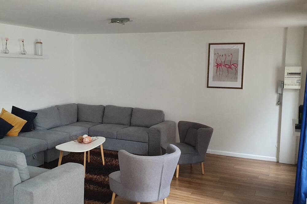 Photo of Livingroom in Charleville-Mezieres