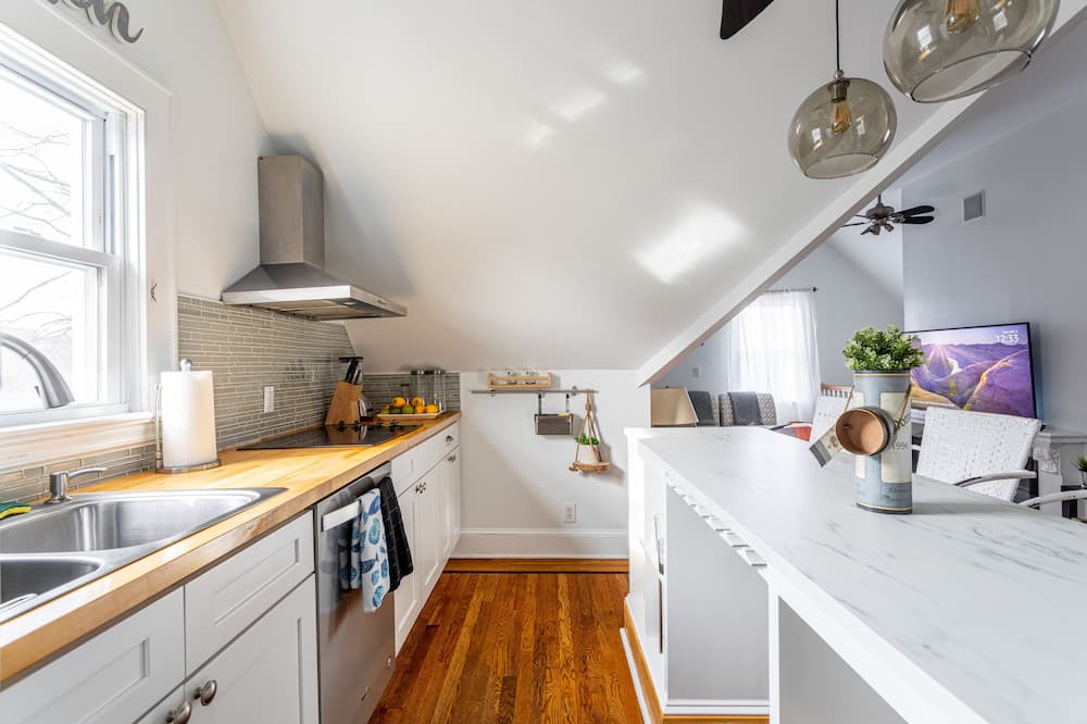 Photo of Kitchen in West End - West Side