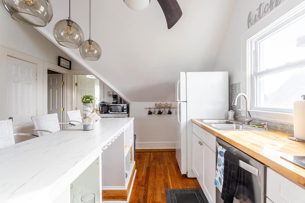 Photo of Kitchen in West End - West Side