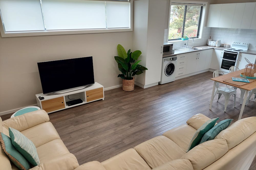 Photo of Livingroom in Red Head