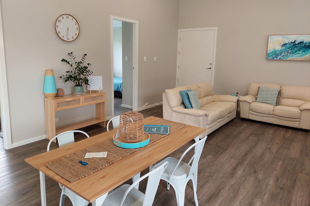 Photo of Livingroom in Red Head