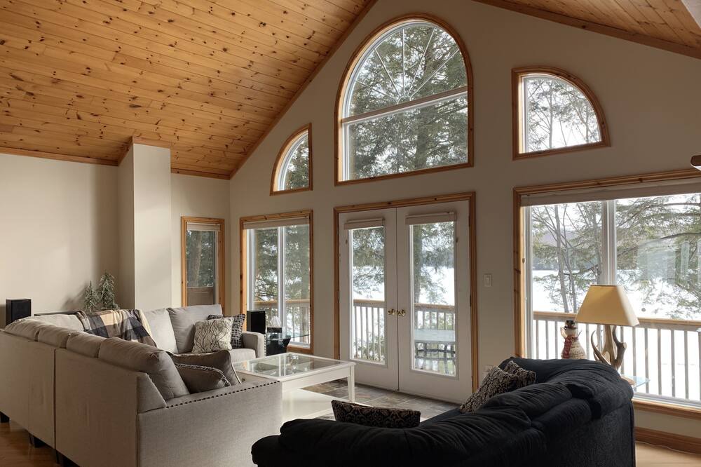 Photo of Livingroom in Cecebe