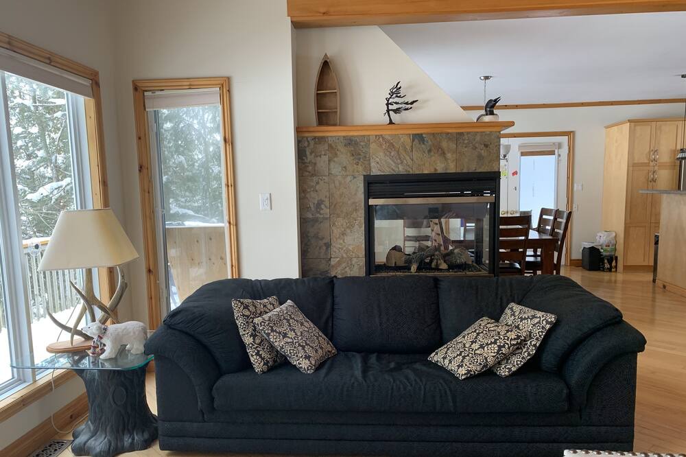 Photo of Livingroom in Cecebe