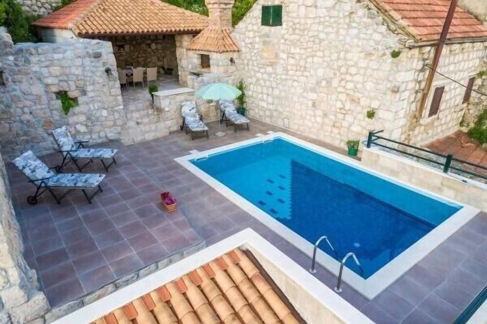 Photo of Outdoor in Mihanici