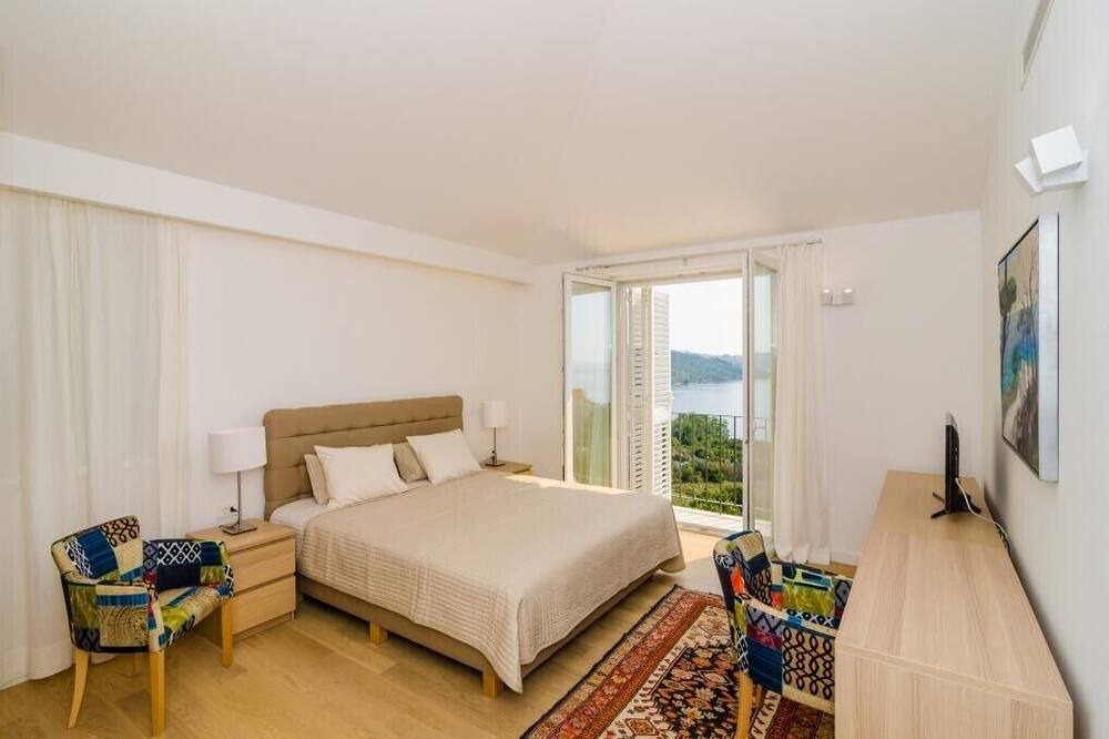 Photo of Bedroom in Plat