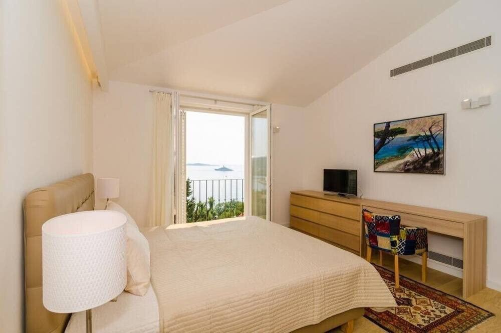 Photo of Bedroom in Plat