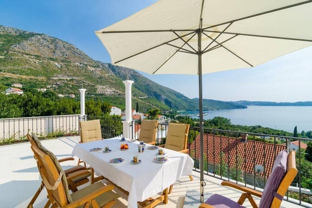 Photo of Patio Balcony in Plat