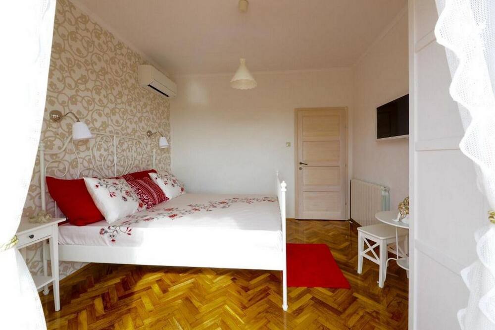 Photo of Bedroom in Mocici