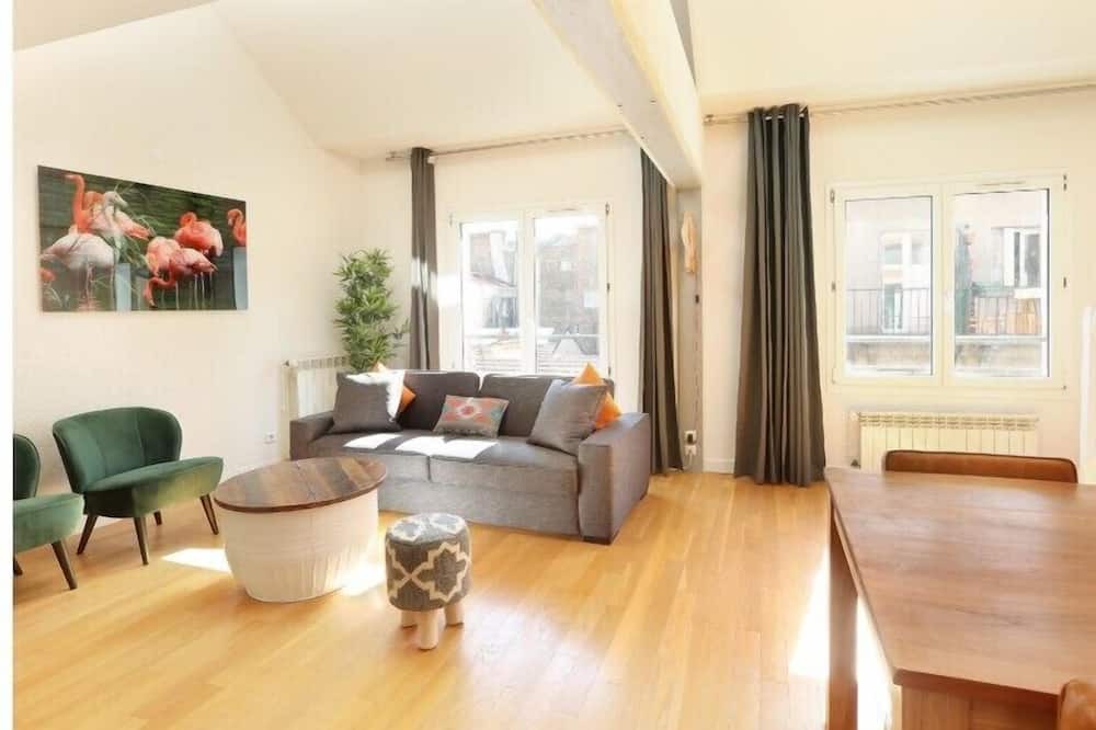 Photo of Bedroom in Les Lilas