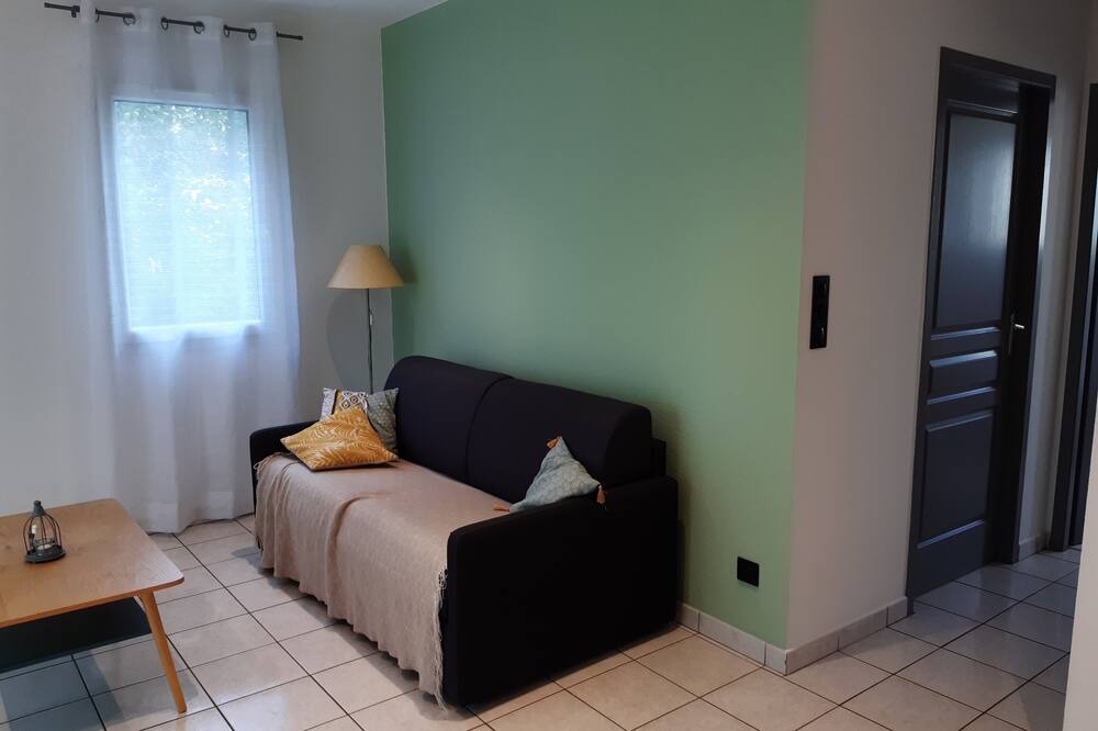 Photo of Livingroom in Payzac
