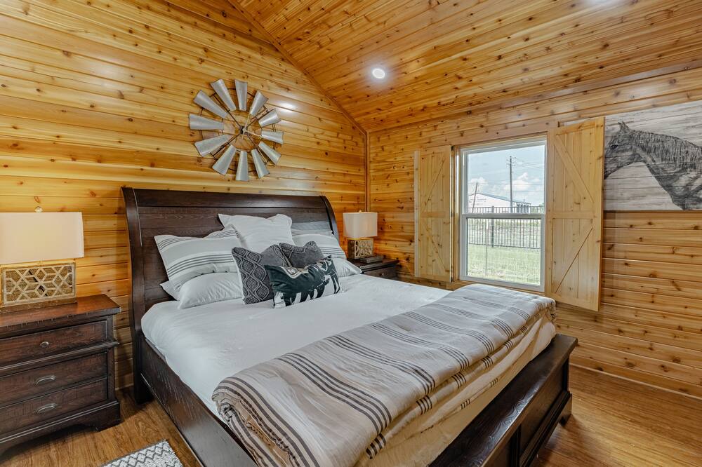 Photo of Bedroom in Lavon