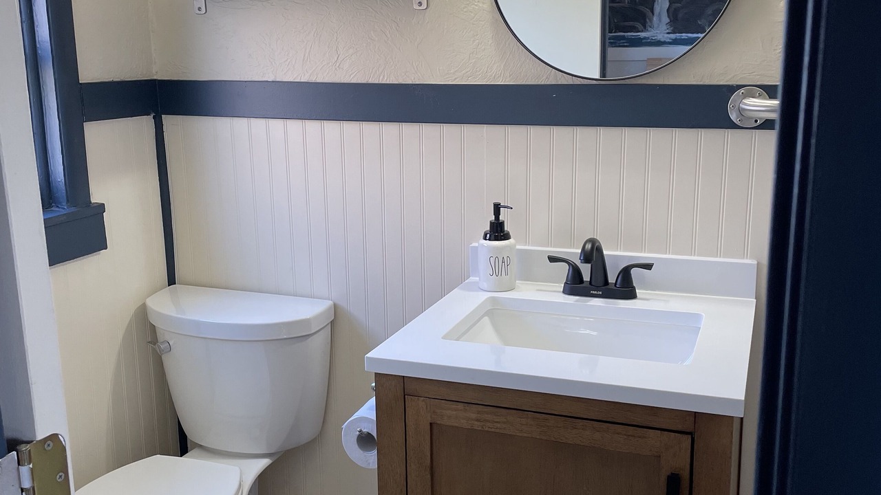 Photo of Bathroom in Salmon