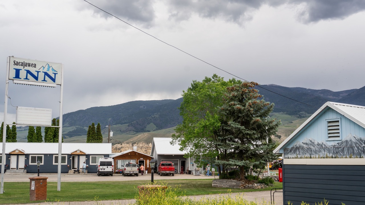 Photo of Outdoor in Salmon