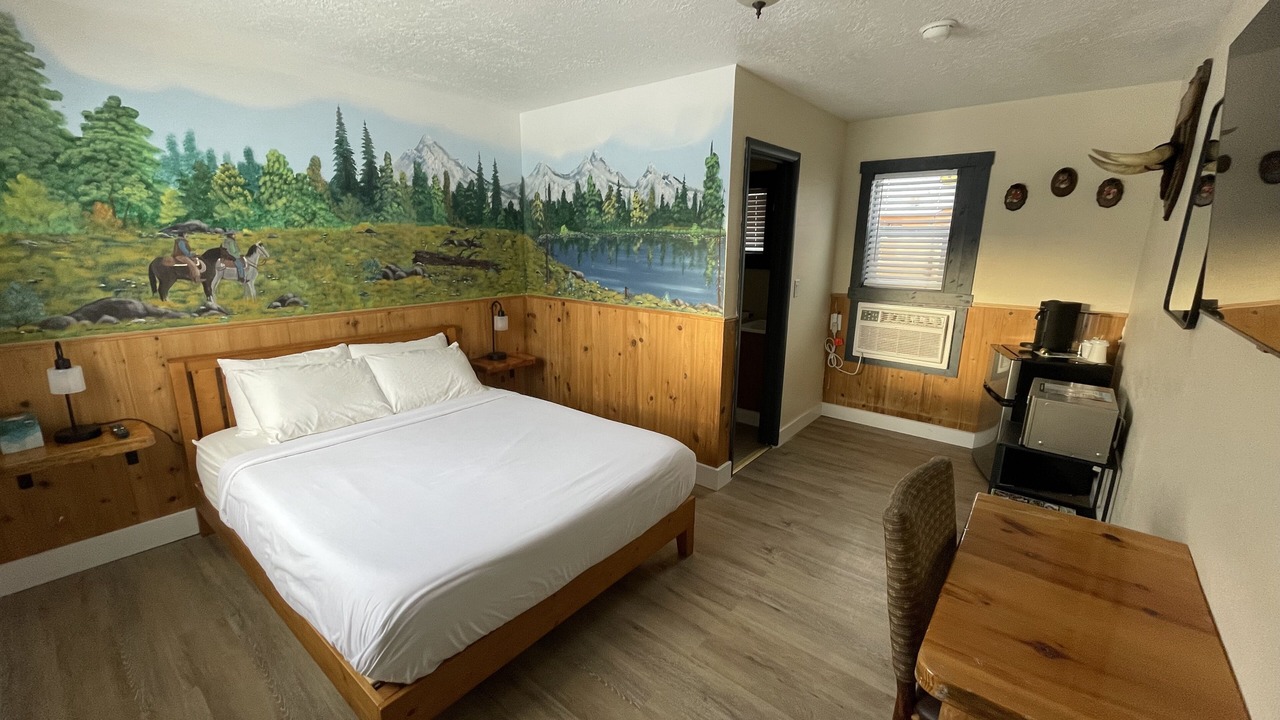 Photo of Bedroom in Salmon