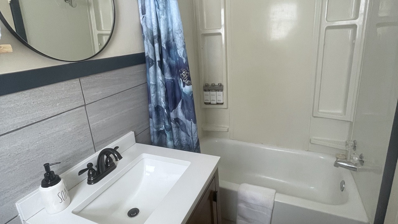 Photo of Bathroom in Salmon