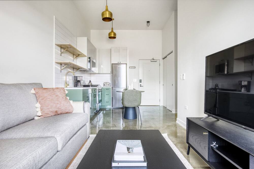 Photo of Livingroom in Near West Side