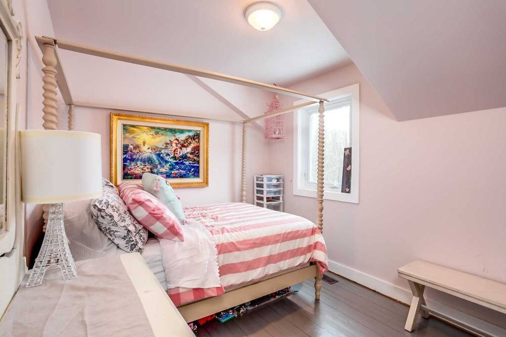 Photo of Bedroom in Glen Huron