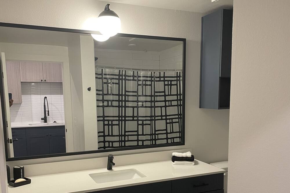 Photo of Bathroom in West Dallas