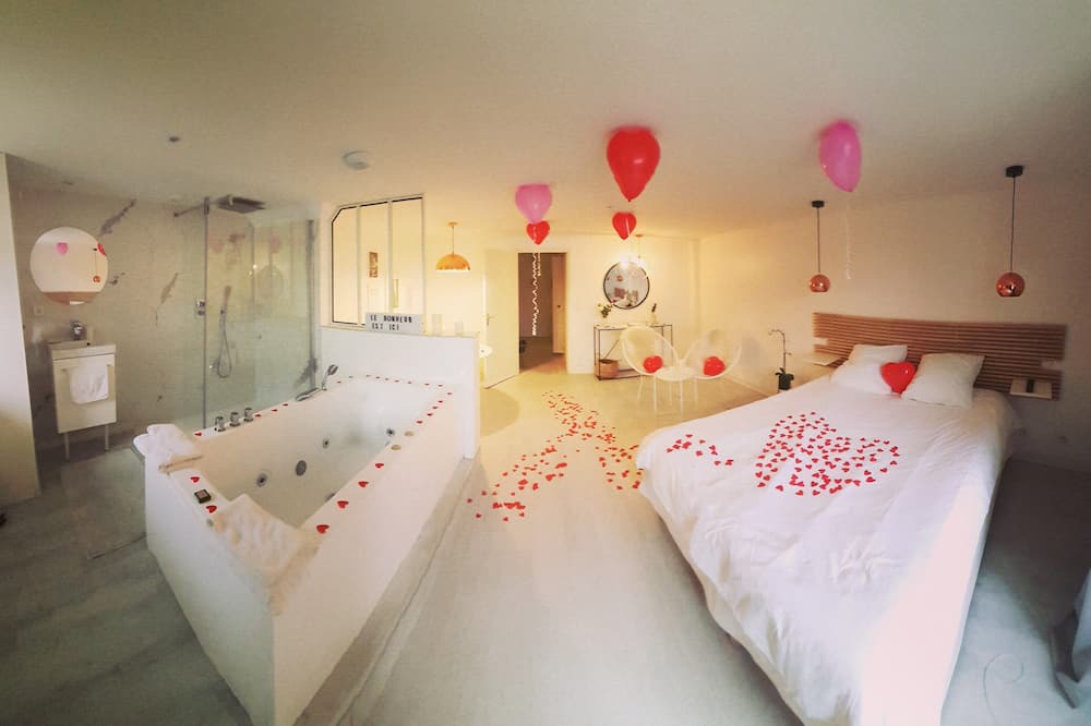 Photo of Bedroom in Downtown Angers