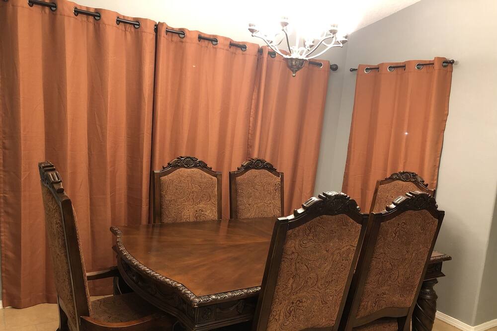 Photo of Kitchen in Los Lunas