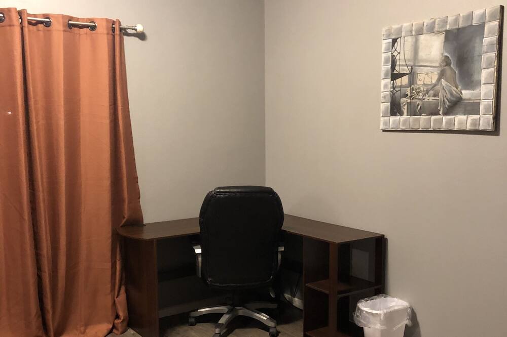 Photo of Bedroom in Los Lunas