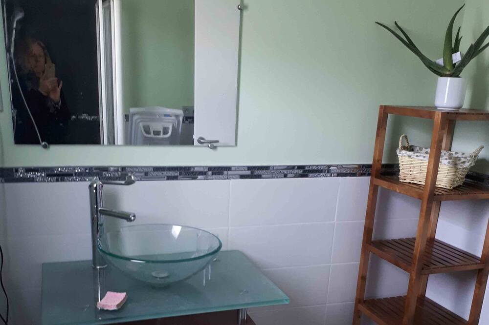 Photo of Bathroom in Rambouillet