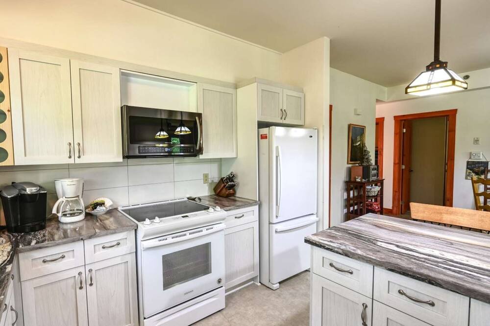 Photo of Kitchen in Tremblant-Les-Eaux