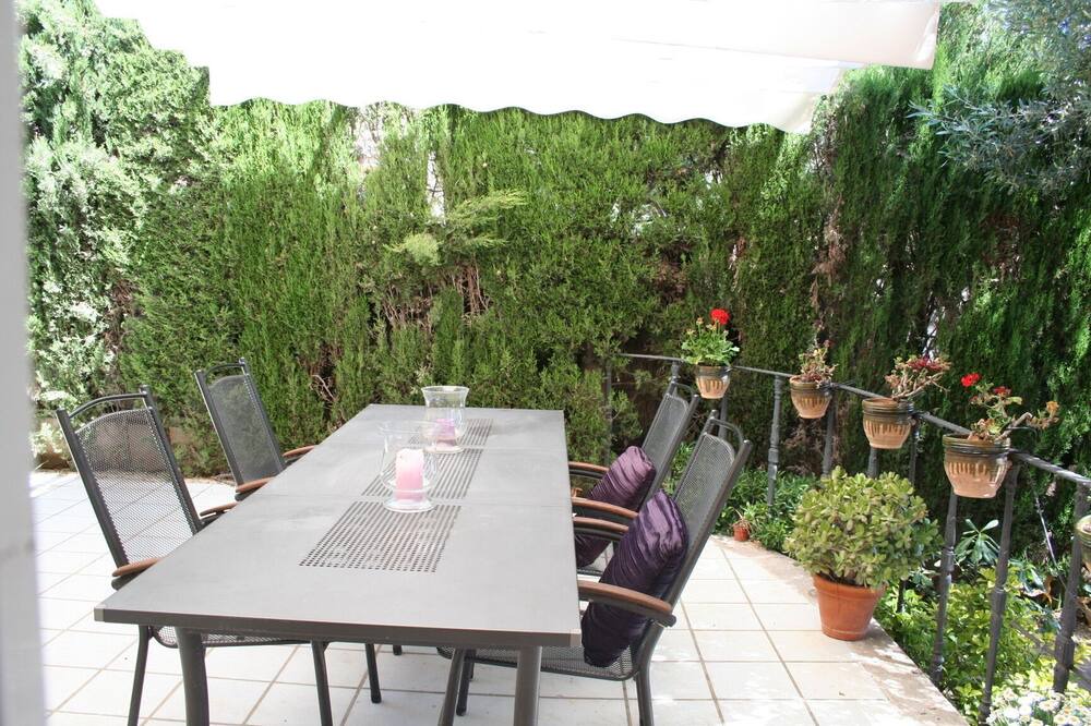 Photo of Patio Balcony in La Pobla de Vallbona