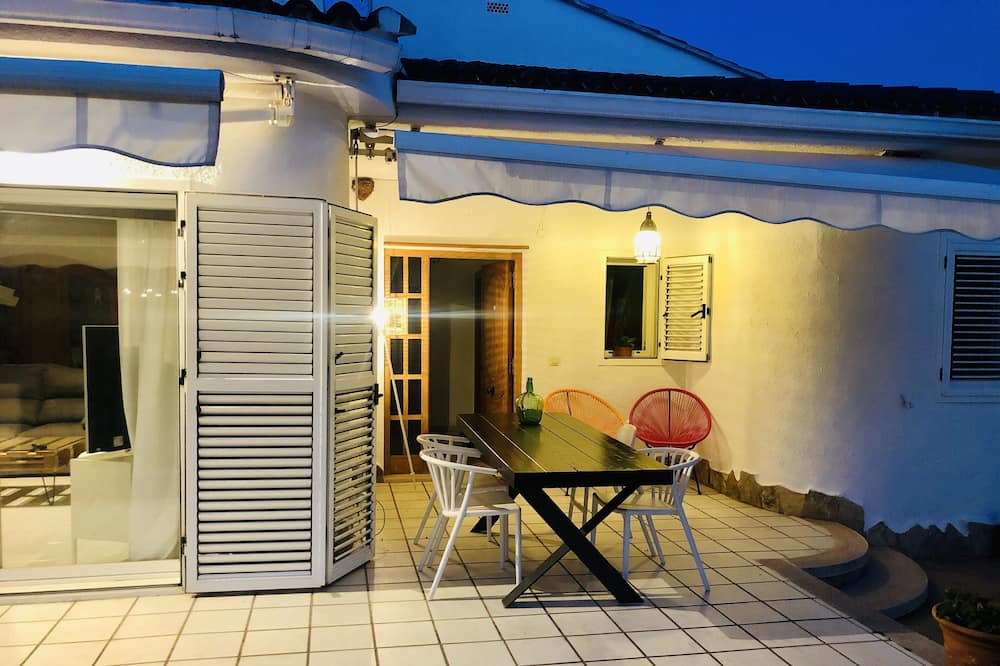 Photo of Patio Balcony in La Pobla de Vallbona