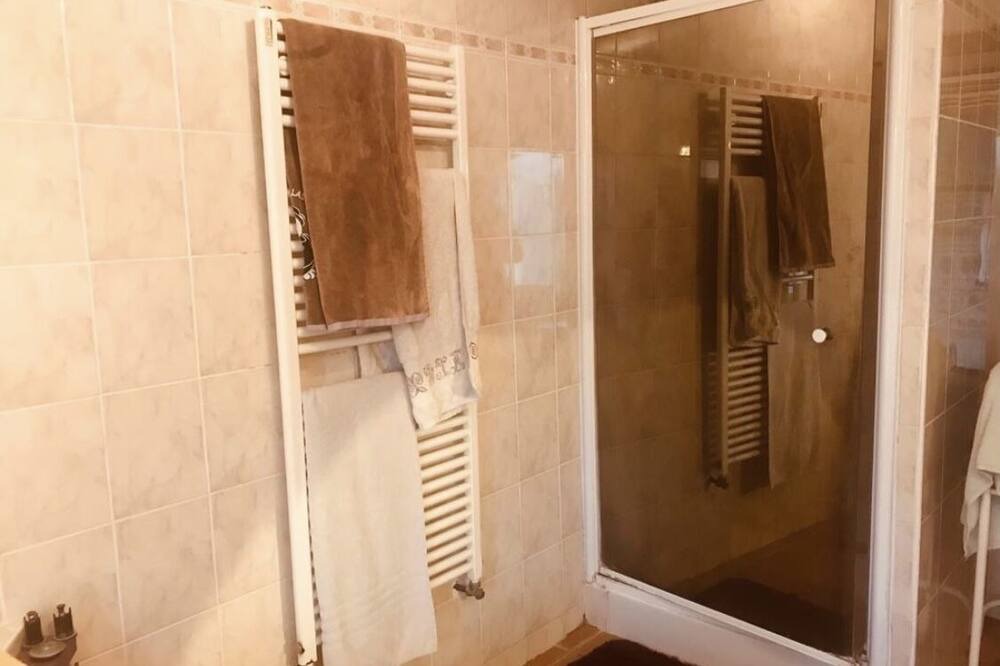 Photo of Bathroom in Meilhan-sur-Garonne