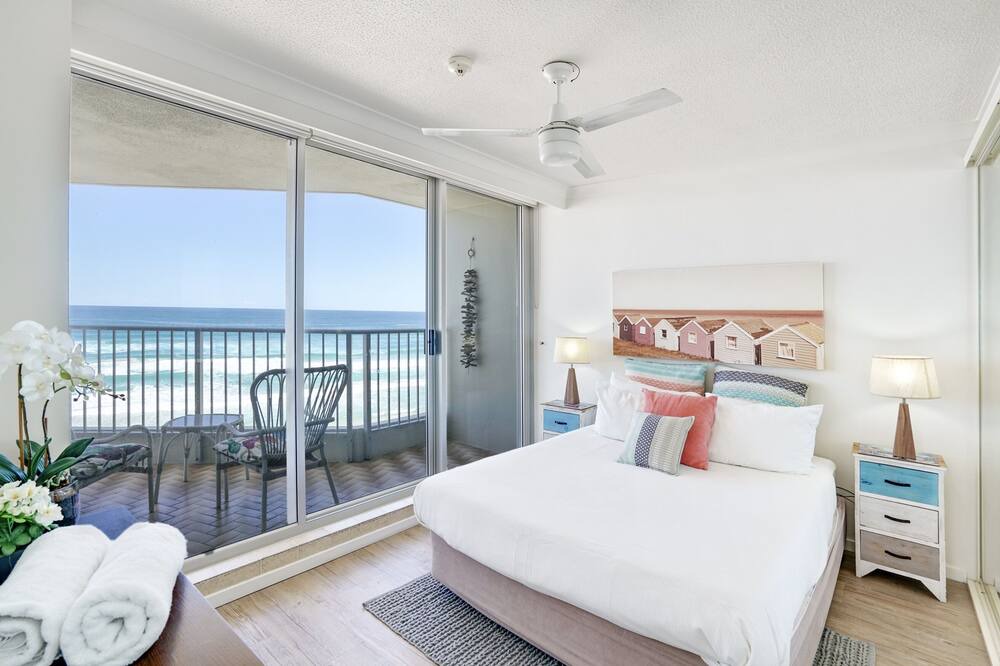 Photo of Bedroom in Main Beach