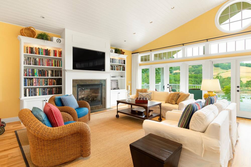 Photo of Others in Roseburg