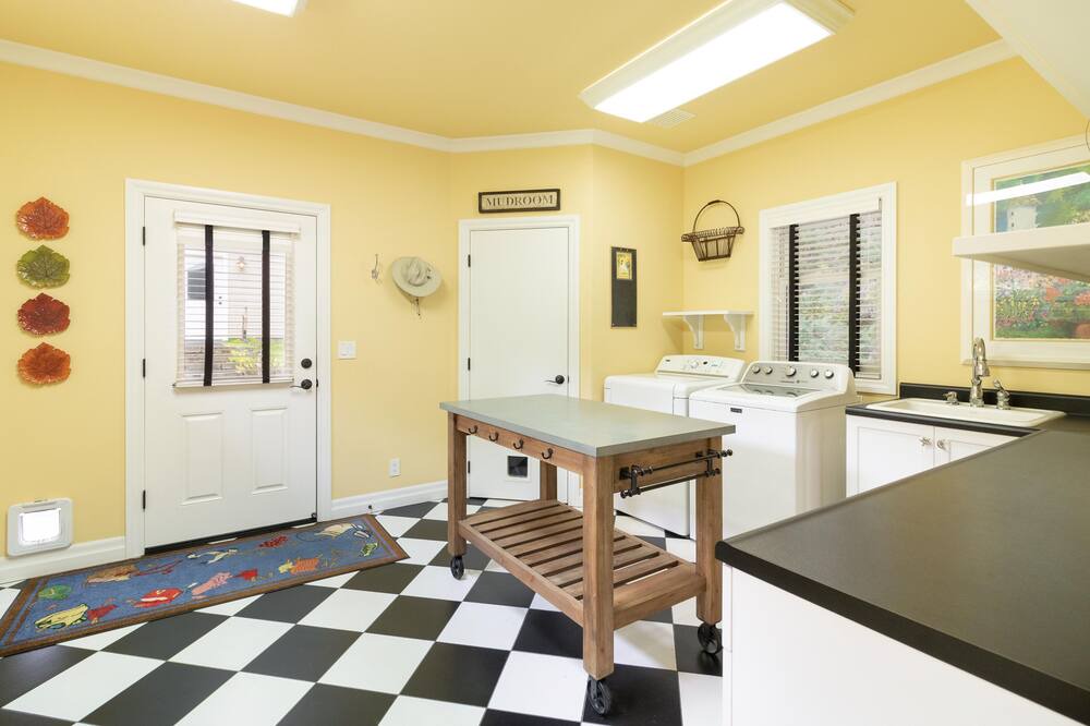 Photo of Others in Roseburg