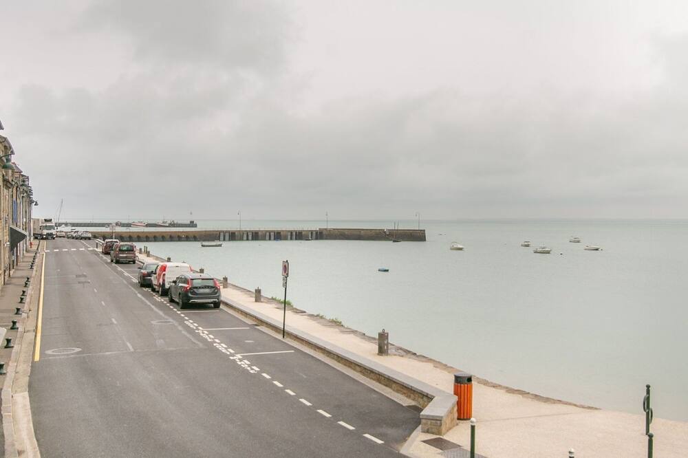 Photo of Others in Cancale