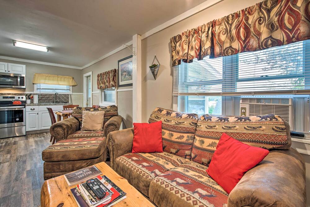Photo of Livingroom in Carbondale