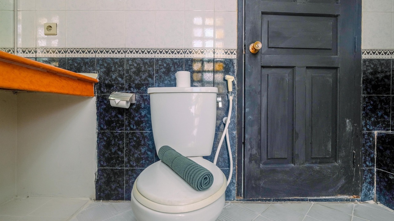 Photo of Bathroom in Gambir