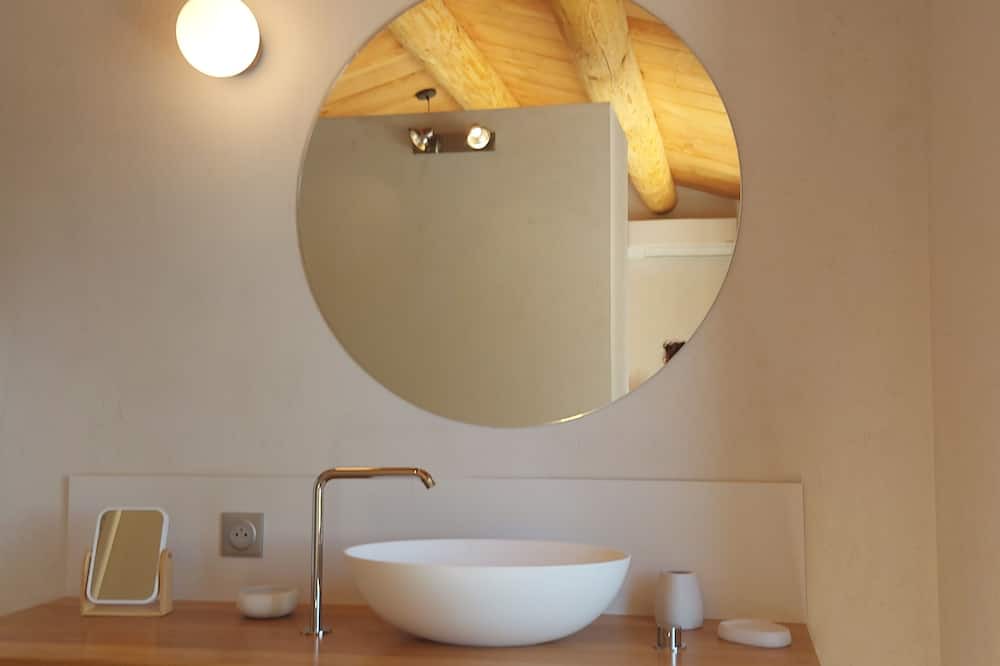 Photo of Bathroom in Maussane-les-Alpilles
