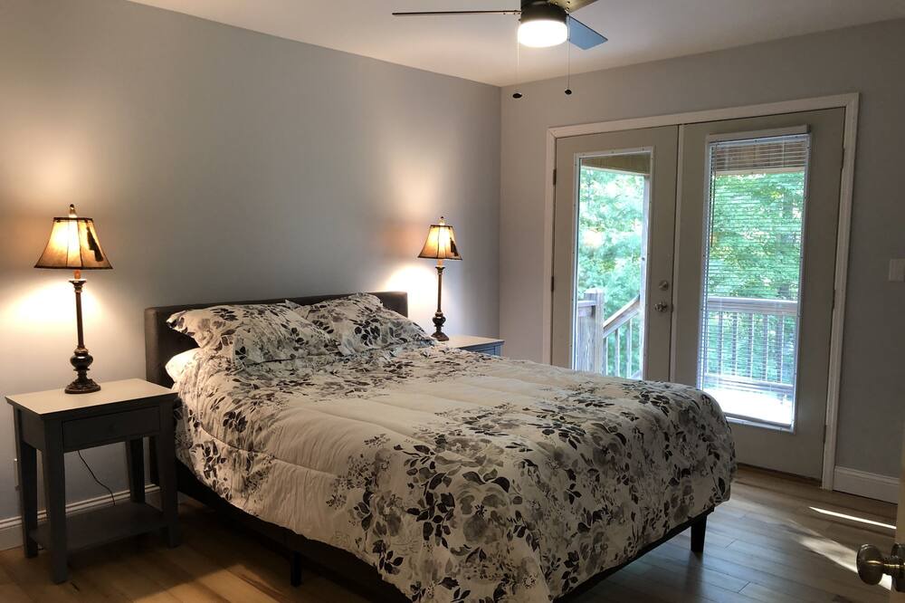 Photo of Bedroom in Piney Creek